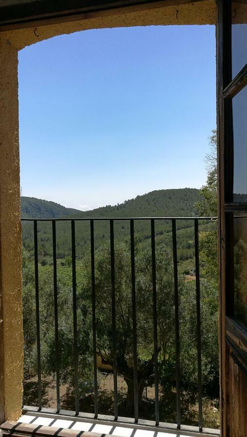 Maset Del Garraf Pensionat Olesa de Bonesvalls Exteriör bild