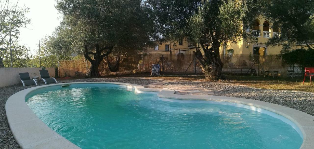 Maset Del Garraf Pensionat Olesa de Bonesvalls Exteriör bild